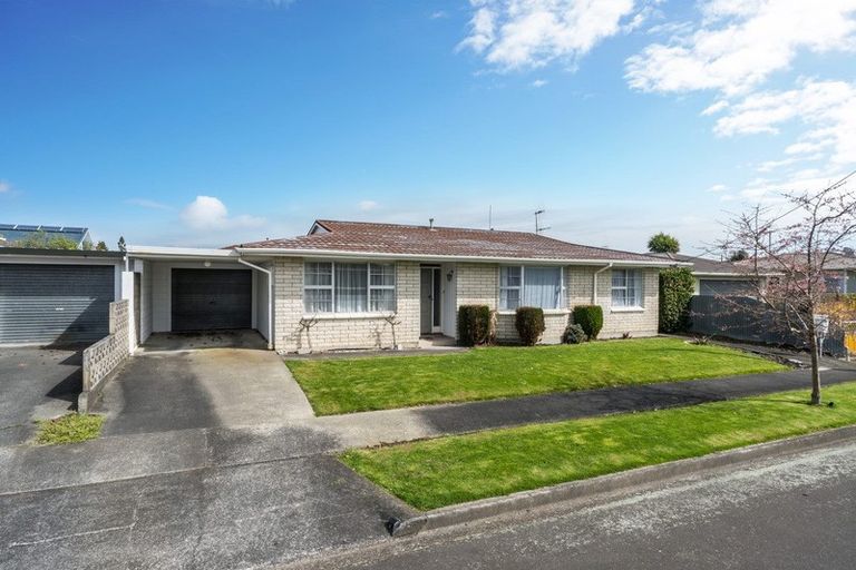 Photo of property in 1 Marsden Place, Awapuni, Palmerston North, 4412