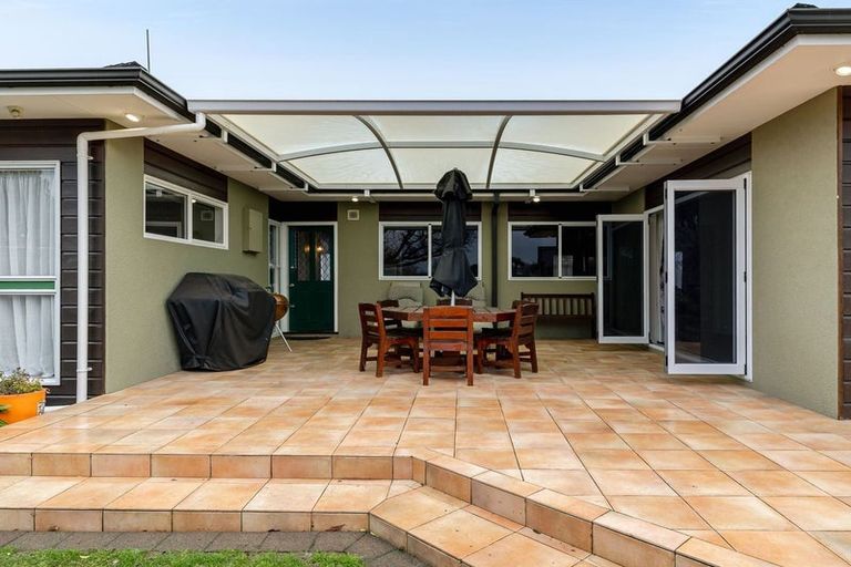 Photo of property in 23 Chilton Grove, Hokowhitu, Palmerston North, 4410