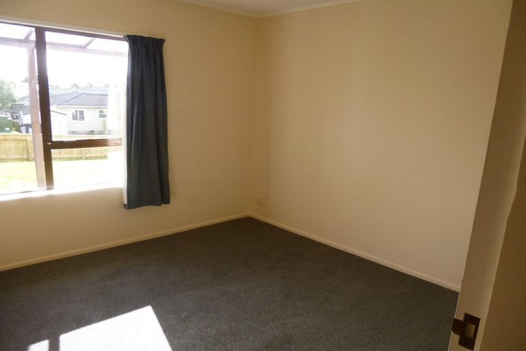 Photo of property in 2/22 Anaru Street, Raumati Beach, Paraparaumu, 5032
