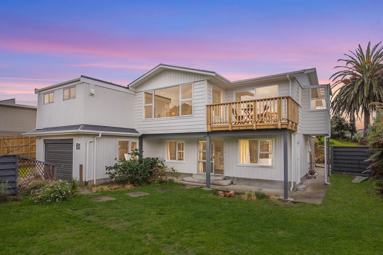 Photo of property in 55 Martin Road, Paraparaumu Beach, Paraparaumu, 5032