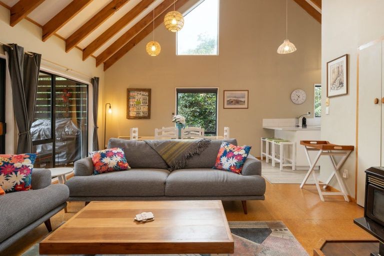 Photo of property in 14 Sandy Bay Road, Black Rock, Picton, 7282