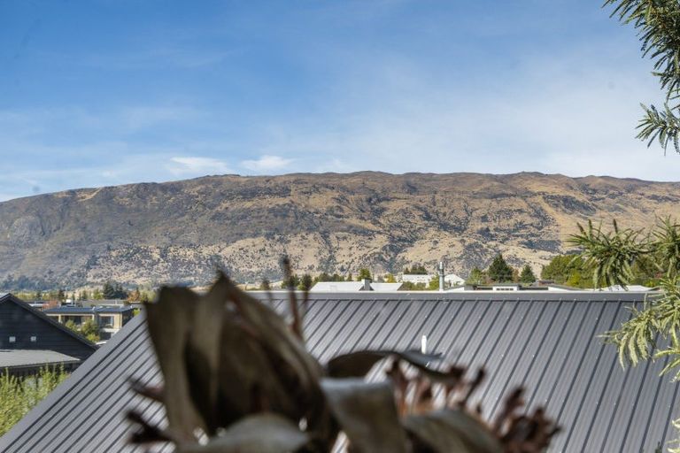 Photo of property in 185 Stone Street, Wanaka, 9305