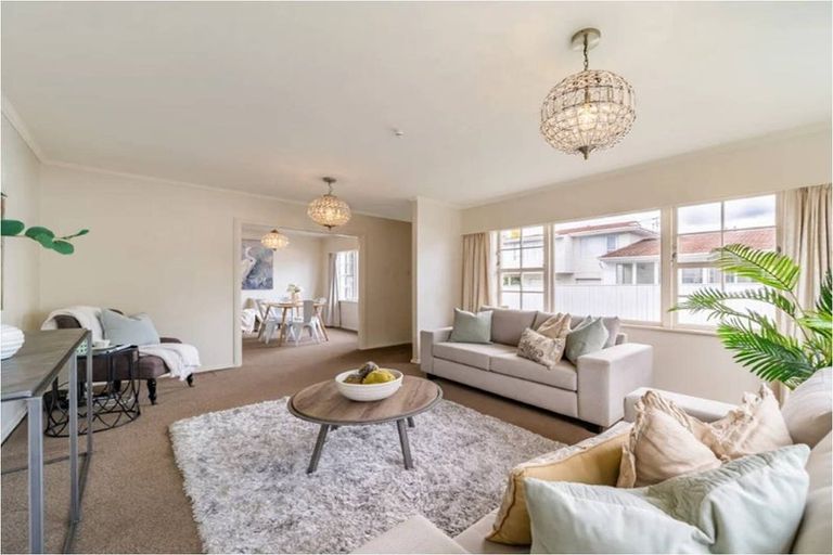 Photo of property in 1/23 Saint Columbans Grove, Boulcott, Lower Hutt, 5010