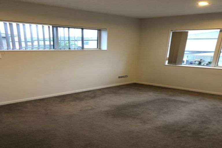 Photo of property in 76 Castlederg Drive, Flat Bush, Auckland, 2019