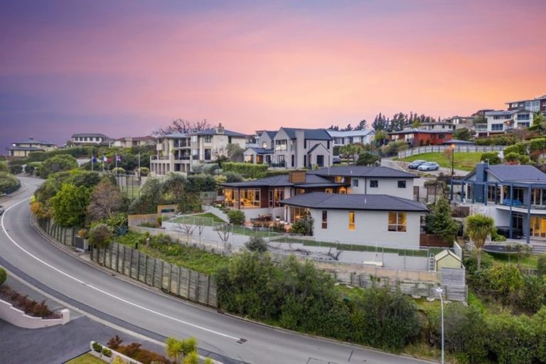 Photo of property in 8 Millway Place, Huntsbury, Christchurch, 8022