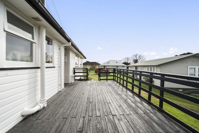 Photo of property in 7 Sutcliffe Place, Otara, Auckland, 2023