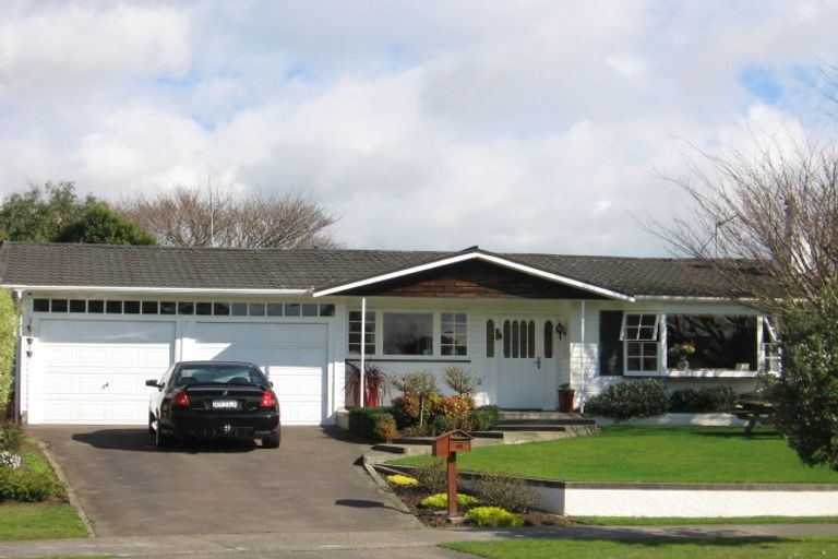 Photo of property in 18 Mudgway Place, Awapuni, Palmerston North, 4412