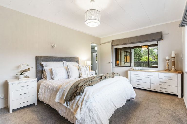 Photo of property in 32 Mcdowell Crescent, Hillcrest, Auckland, 0627