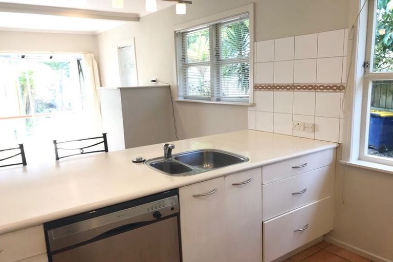 Photo of property in 185 Birkdale Road, Birkdale, Auckland, 0626