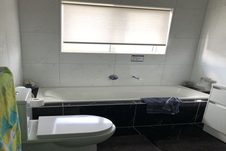 Photo of property in 8 Helen June Avenue, Flagstaff, Hamilton, 3210