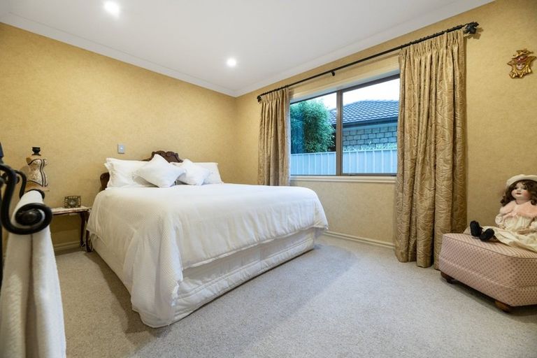 Photo of property in 16 Riddington Rise, Ohauiti, Tauranga, 3112