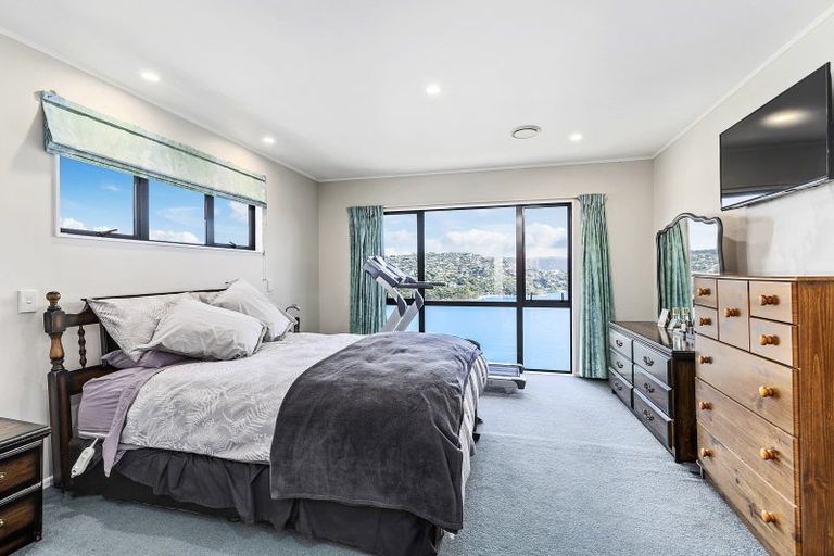 Photo of property in 35 Kaikoura Street, Maupuia, Wellington, 6022