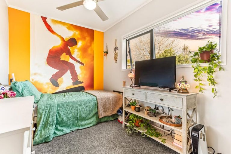 Photo of property in 31 Cambridge Road, Riverhead, 0820