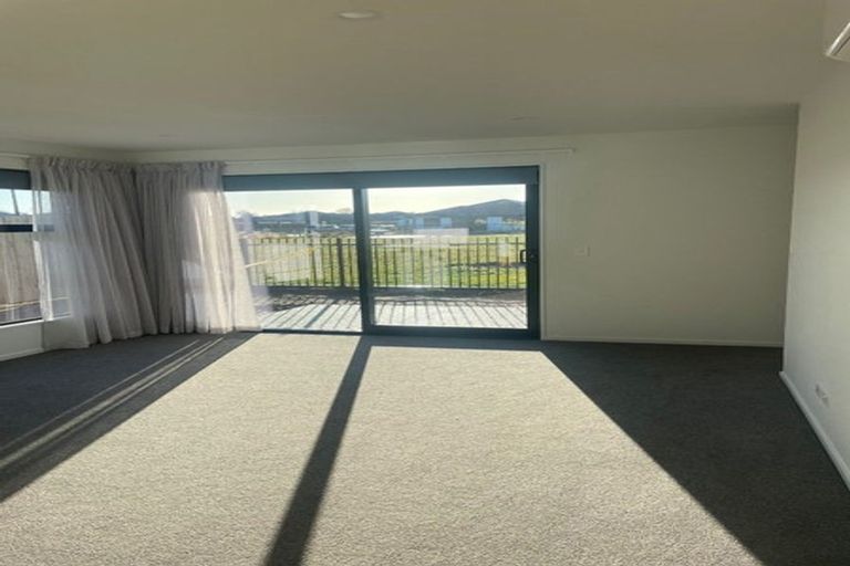 Photo of property in 6 Riroriro Lane, Halswell, Christchurch, 8025