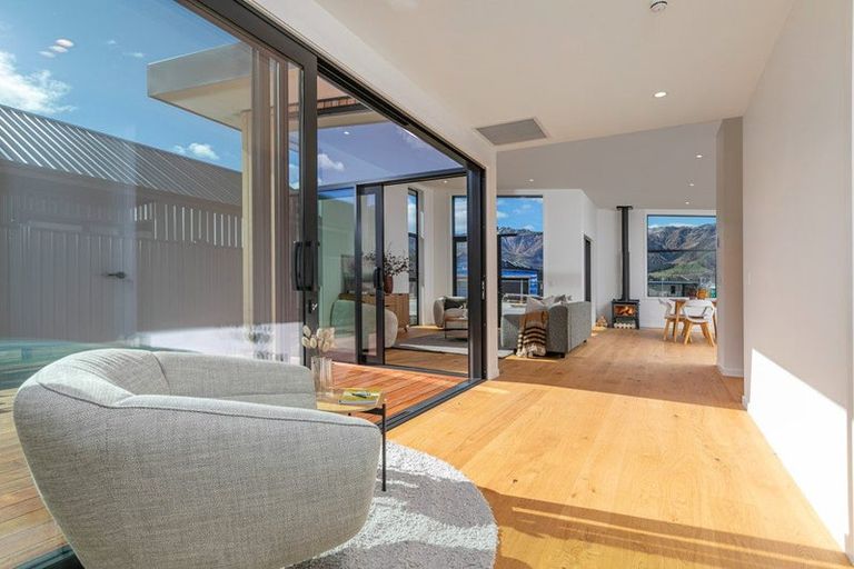 Photo of property in 7 Barton Street, Lake Hawea, 9382