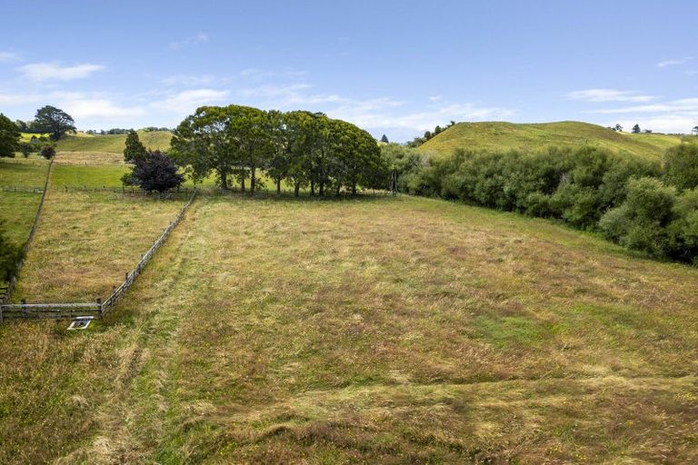 Photo of property in 77 Dorset Road, Hillsborough, New Plymouth, 4372