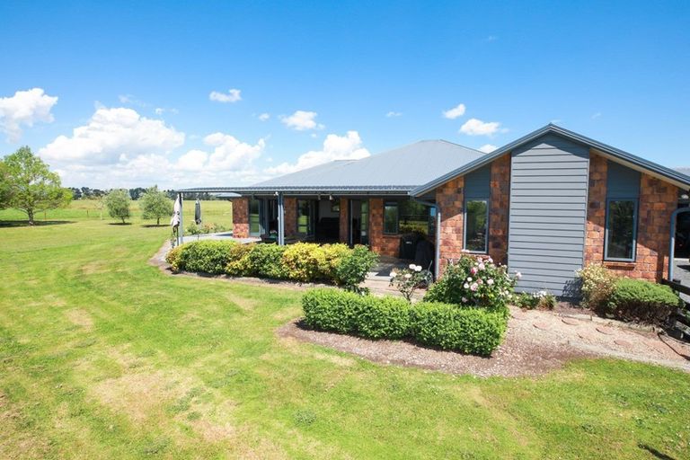 Photo of property in 115 Kiroa Road, Gordonton, Hamilton, 3281