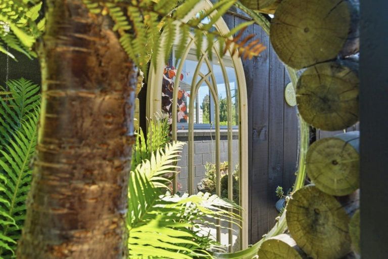 Photo of property in 1 Hanlow Place, Pyes Pa, Tauranga, 3112