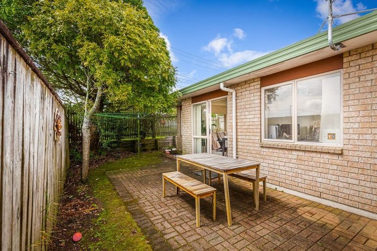 Photo of property in 12/520 Don Buck Road, Westgate, Auckland, 0614