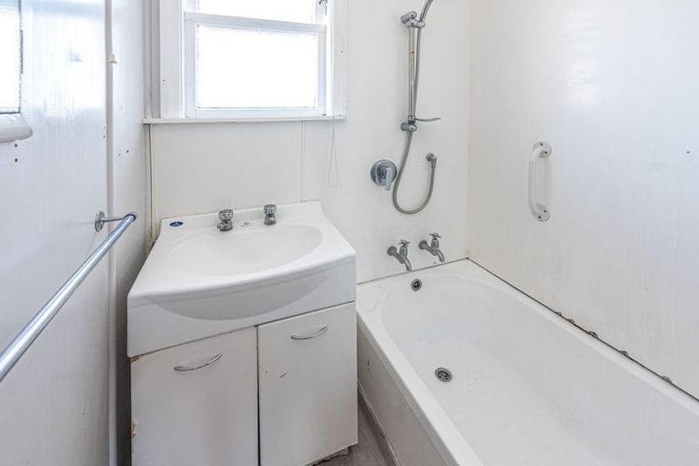 Photo of property in 6 Gordon Crescent, Marton, 4710