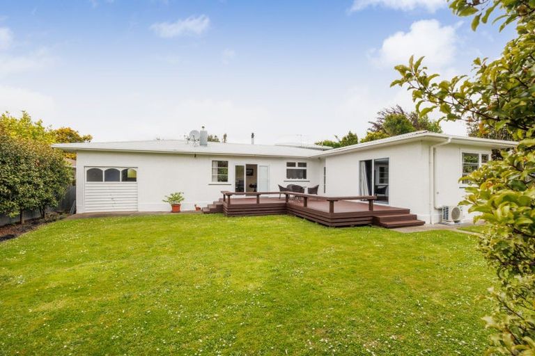 Photo of property in 9 Parata Street, Hokowhitu, Palmerston North, 4410
