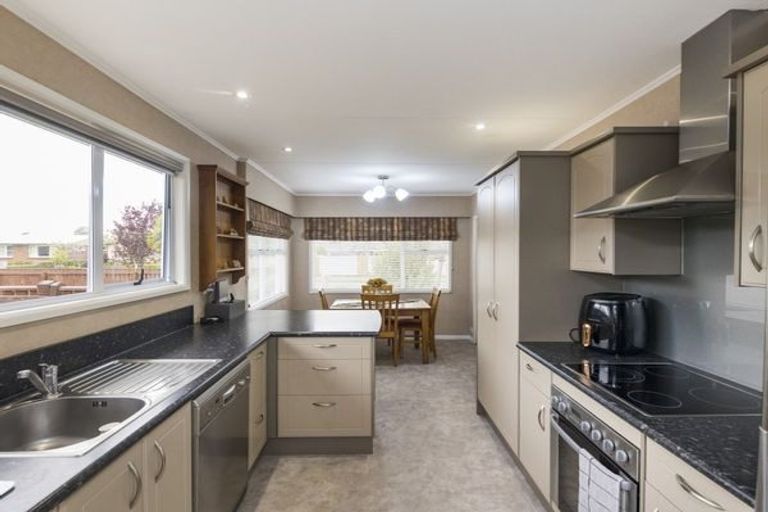 Photo of property in 10 Kennedy Avenue, Feilding, 4702