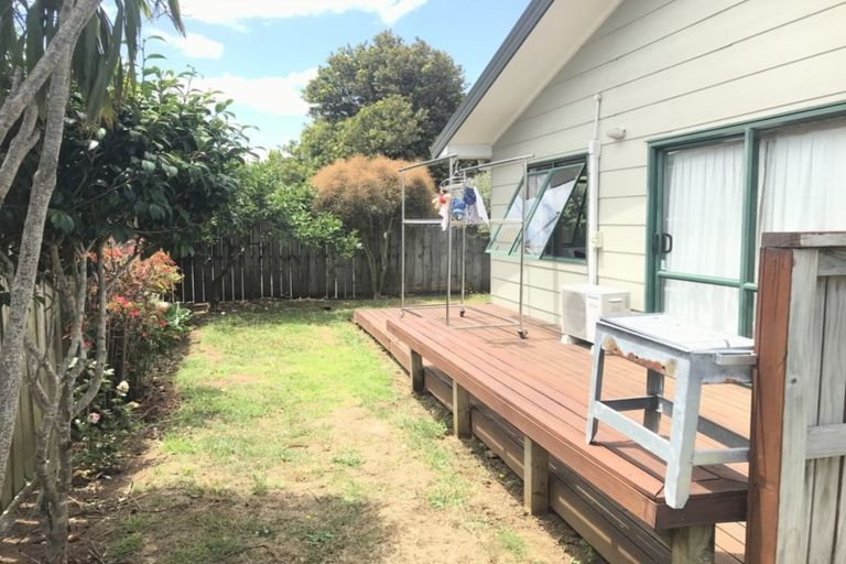 Photo of property in 2/27 Hillside Road, Mount Wellington, Auckland, 1062