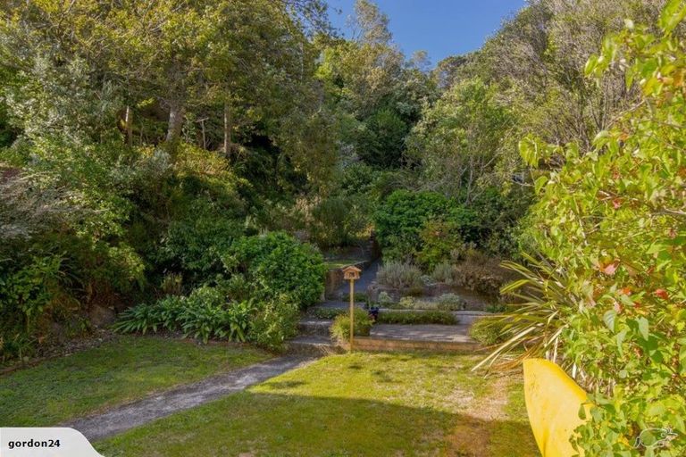 Photo of property in 46 Jackson Street, Island Bay, Wellington, 6023