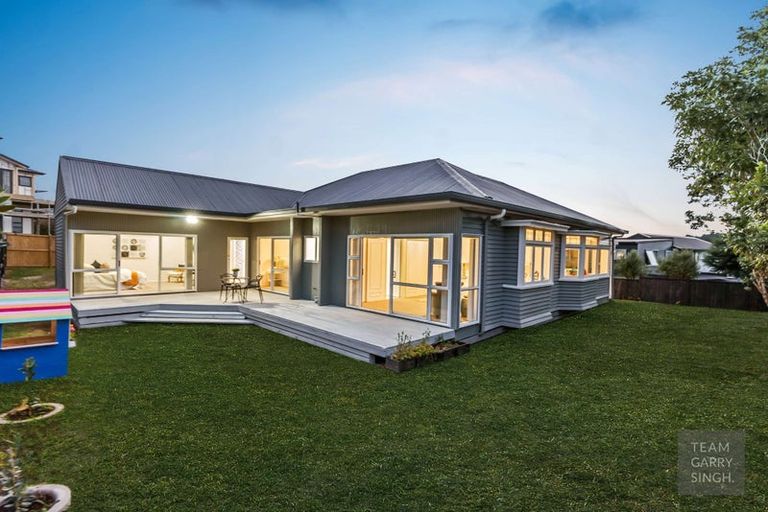 Photo of property in 43 Dawood Place, The Gardens, Auckland, 2105