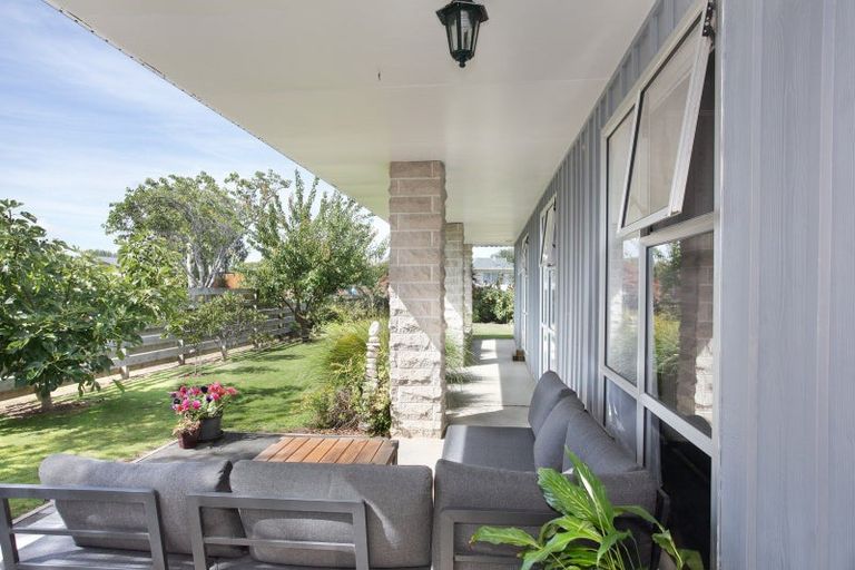 Photo of property in 2 Caroline Drive, Feilding, 4702