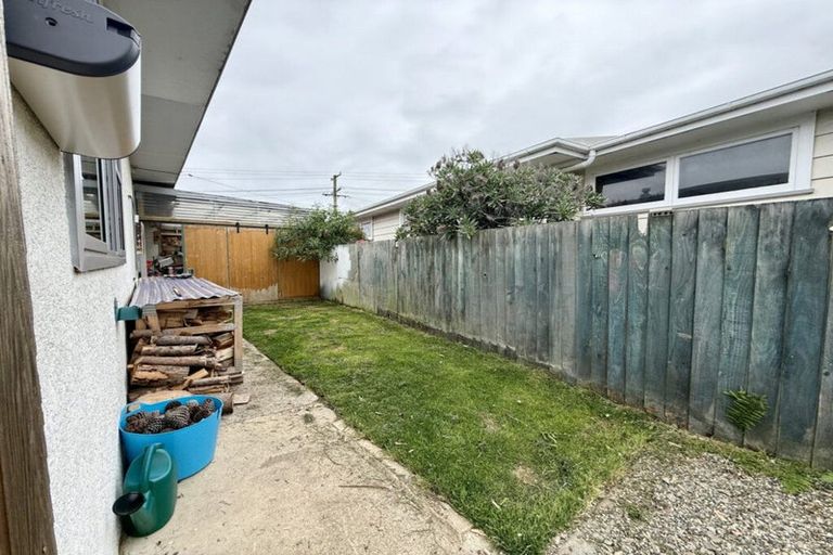Photo of property in 19 Bath Street, Brighton, Dunedin, 9035