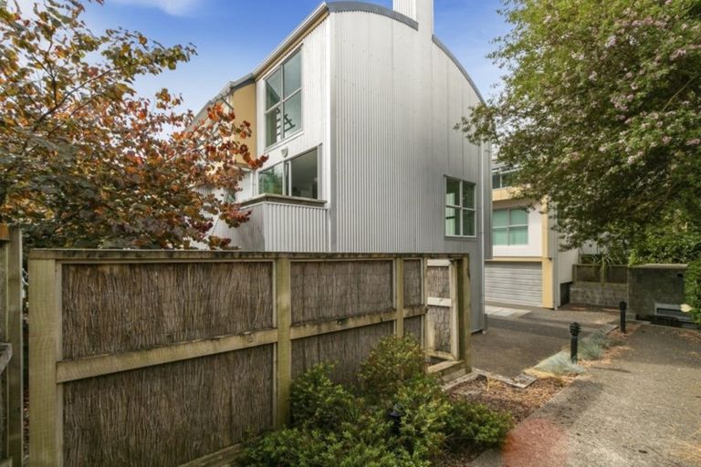 Photo of property in 1a/10 Park Avenue, Epuni, Lower Hutt, 5011