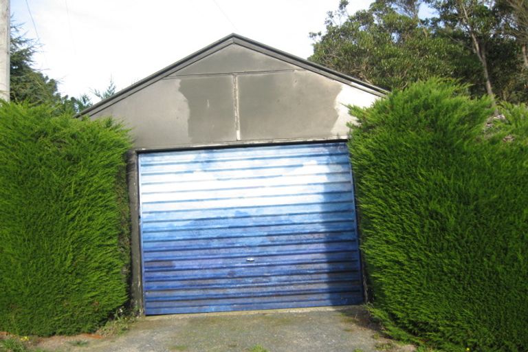 Photo of property in 34 Waikana Street, Broad Bay, Dunedin, 9014