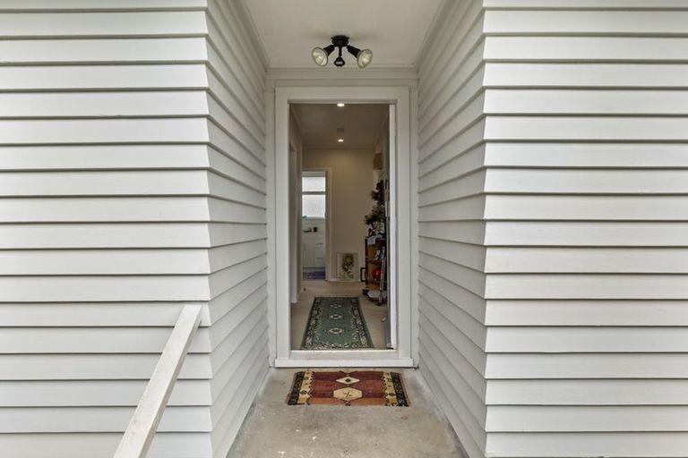 Photo of property in 67 Fairfield Road, Hawera, 4610