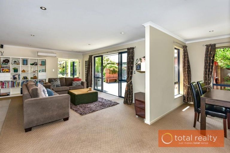 Photo of property in 9 Mcmahon Drive, Aidanfield, Christchurch, 8025