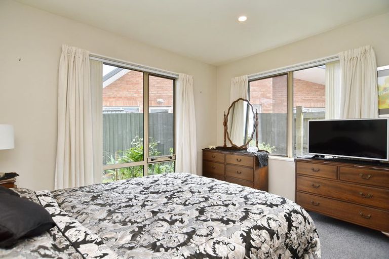 Photo of property in 14 Fulham Street, Islington, Christchurch, 8042