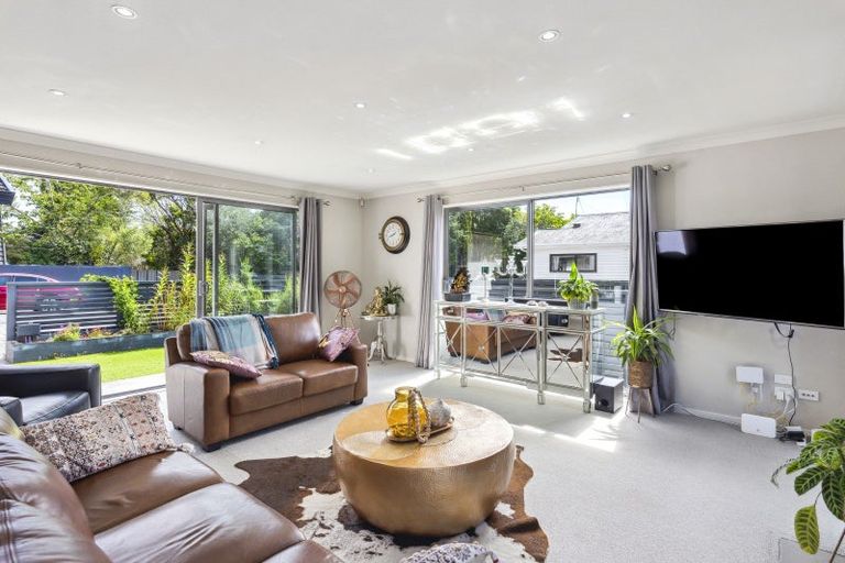 Photo of property in 185 Te Moana Road, Waikanae, 5036