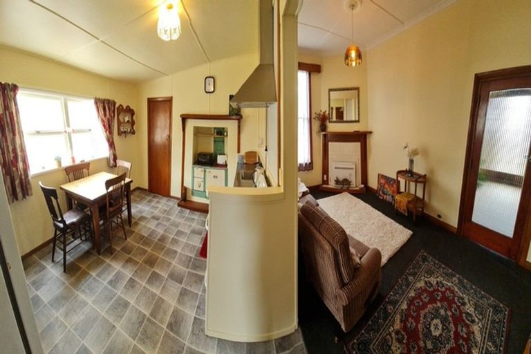 Photo of property in 41 Queen Street, Westport, 7825