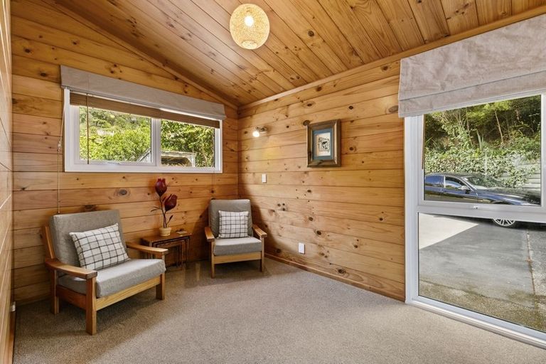 Photo of property in 59 Waitohu Road, York Bay, Lower Hutt, 5013