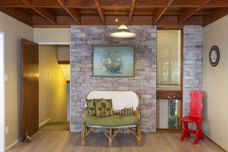 Photo of property in 6 Dunolly Place, Pukekohe, 2120