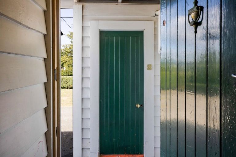 Photo of property in 18 Cameron Street, Hawera, 4610