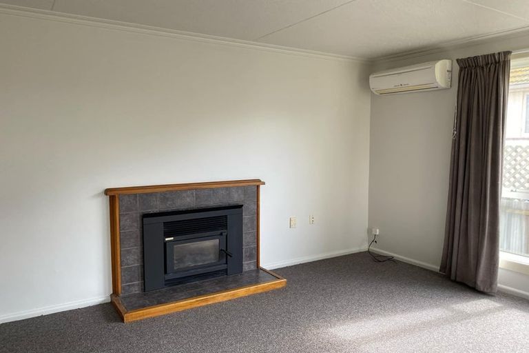 Photo of property in 28 Harlech Street, Oamaru North, Oamaru, 9400