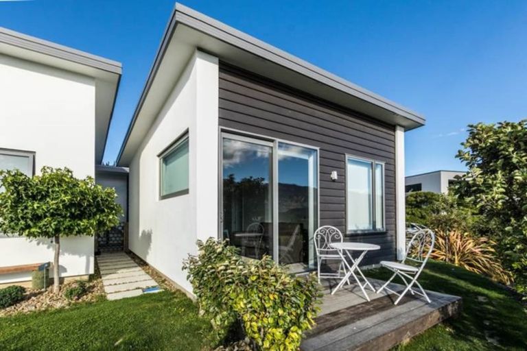 Photo of property in 80 Forest Heights, Wanaka, 9305