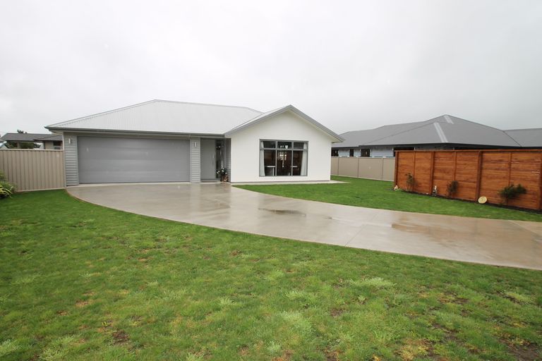 Photo of property in 10 Roblyn Place, Mosgiel, 9024