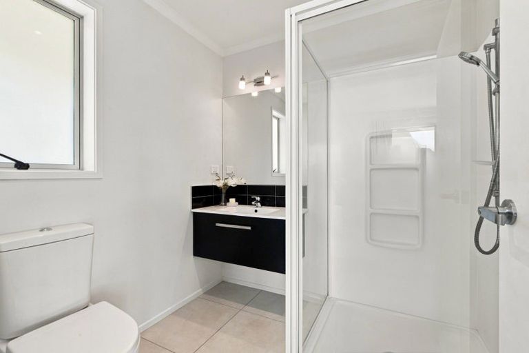 Photo of property in 3 Carex Close, Pyes Pa, Tauranga, 3112