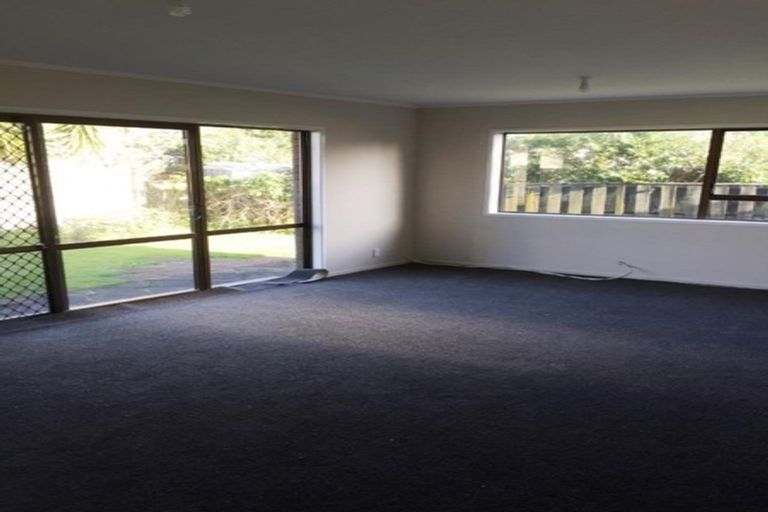 Photo of property in 14b Glengowan Place, Conifer Grove, Takanini, 2112