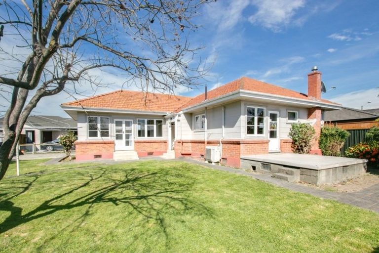Photo of property in 100 Guppy Road, Taradale, Napier, 4112