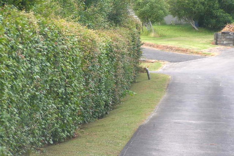 Photo of property in 1/80 Bond Crescent, Forrest Hill, Auckland, 0620