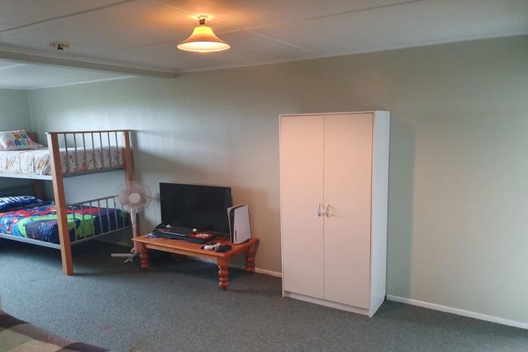 Photo of property in 26 Aputa Avenue, Te Puru, Thames, 3575