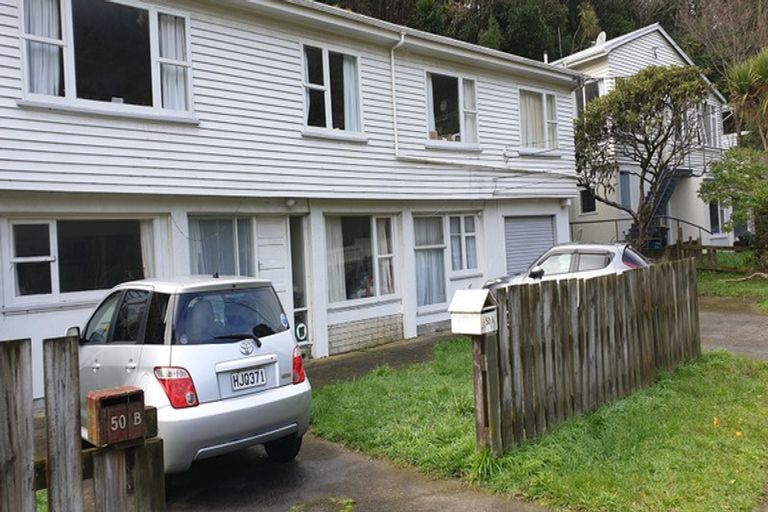 Photo of property in 50 Randwick Road, Northland, Wellington, 6012